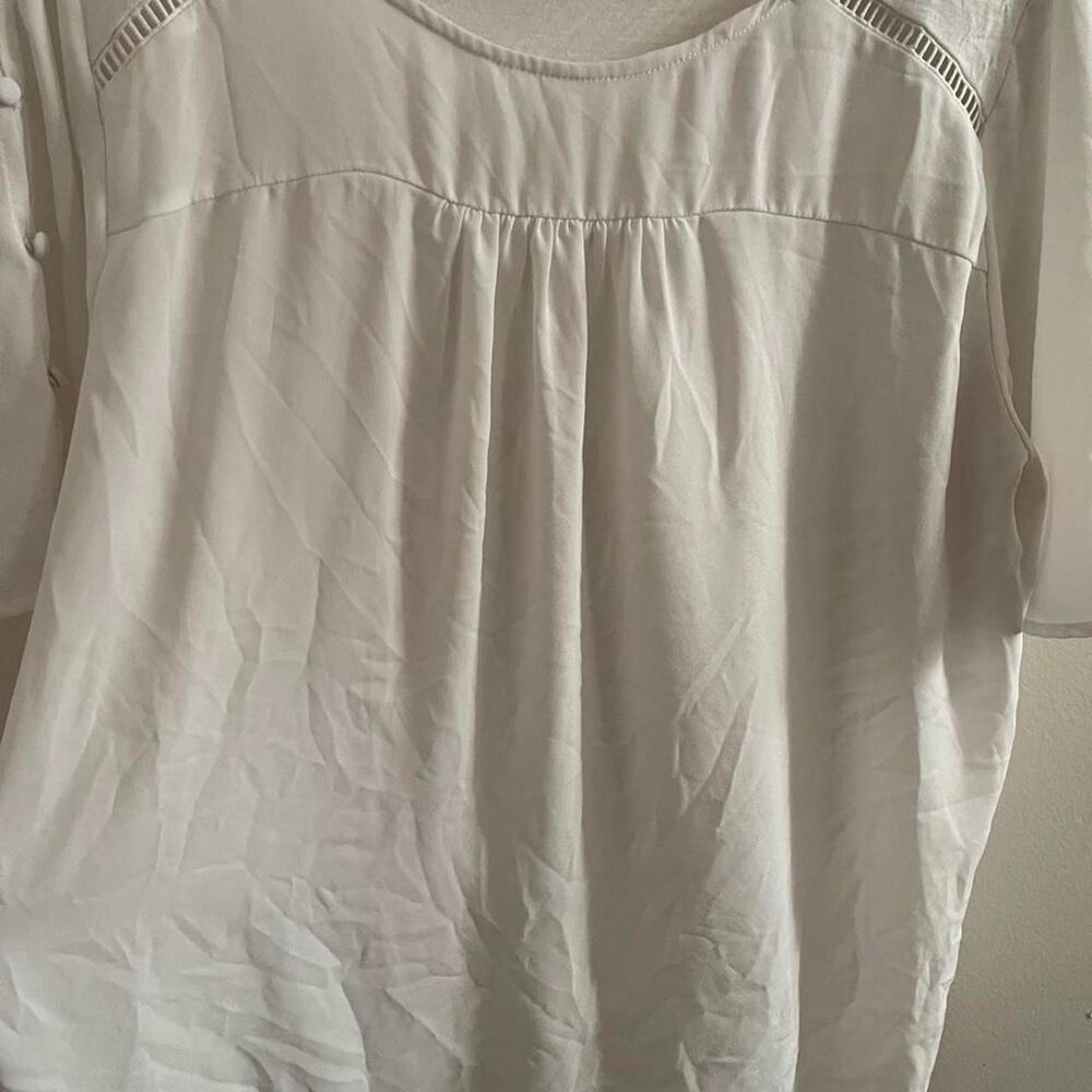 Woman’s white dress shirt
